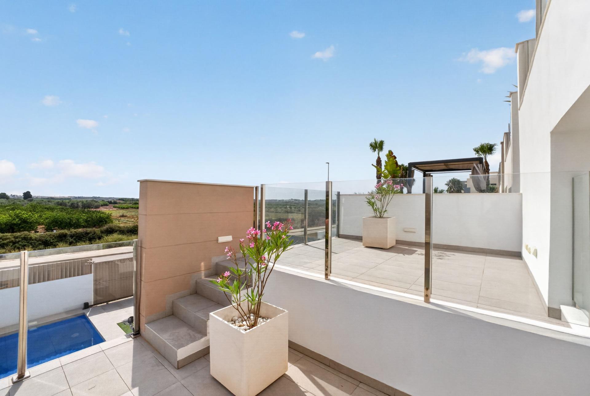 Villa for sale in Guardamar Del Segura, Alicante, Spain