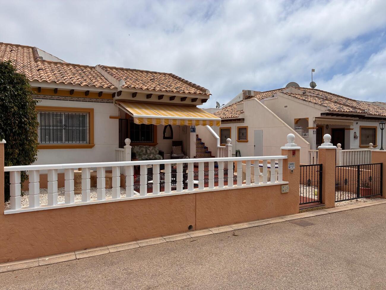 Semi Detached for sale in Lomas De Caboroig, Alicante, Spain