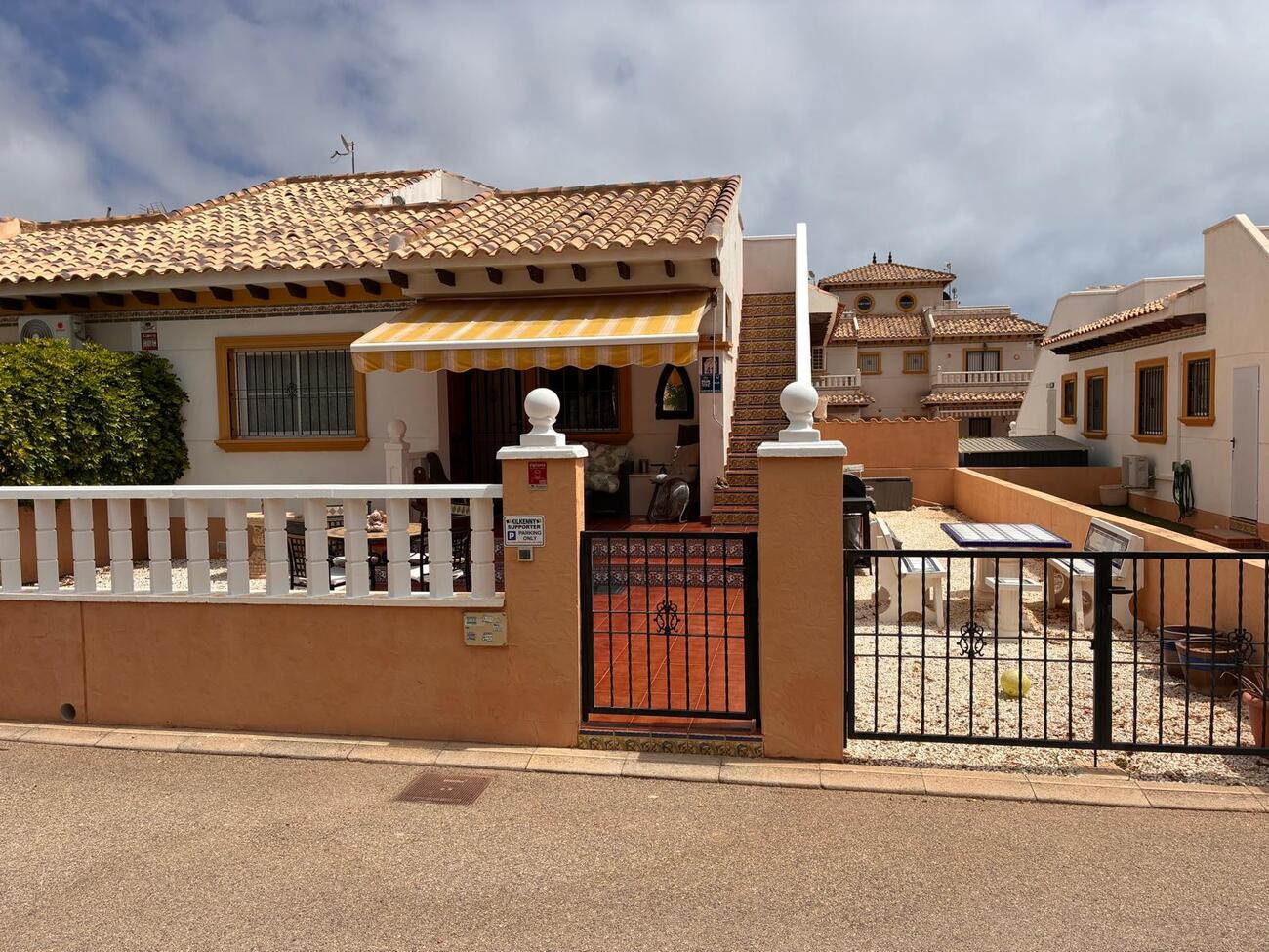 Semi Detached for sale in Lomas De Caboroig, Alicante, Spain