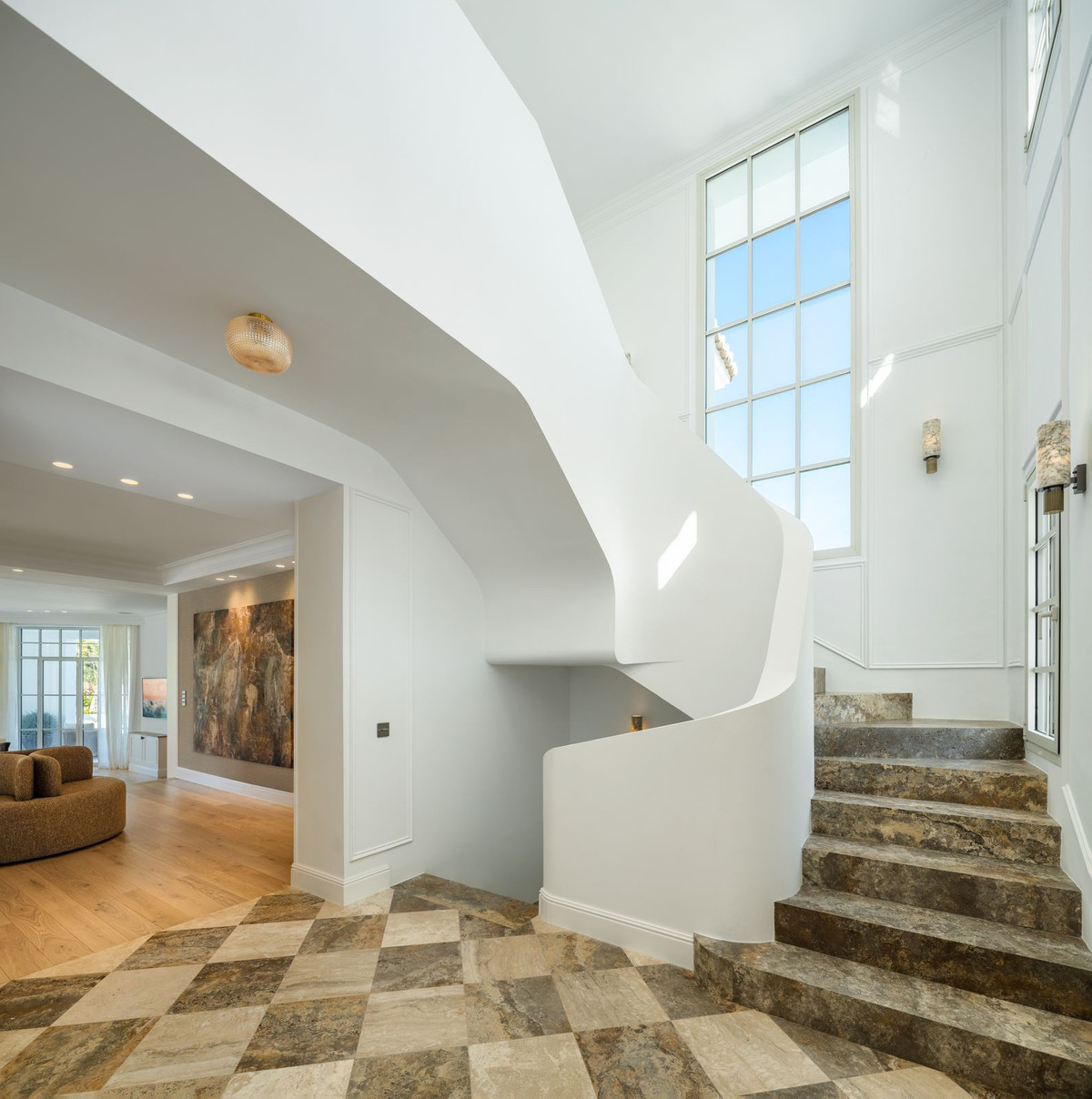 Villa for sale in Nueva Andalucía, Málaga, Spain