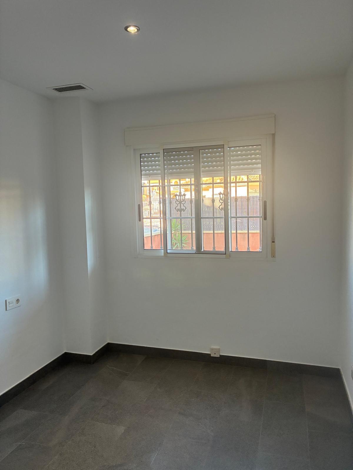 Villa for sale in Almoradi, Alicante, Spain