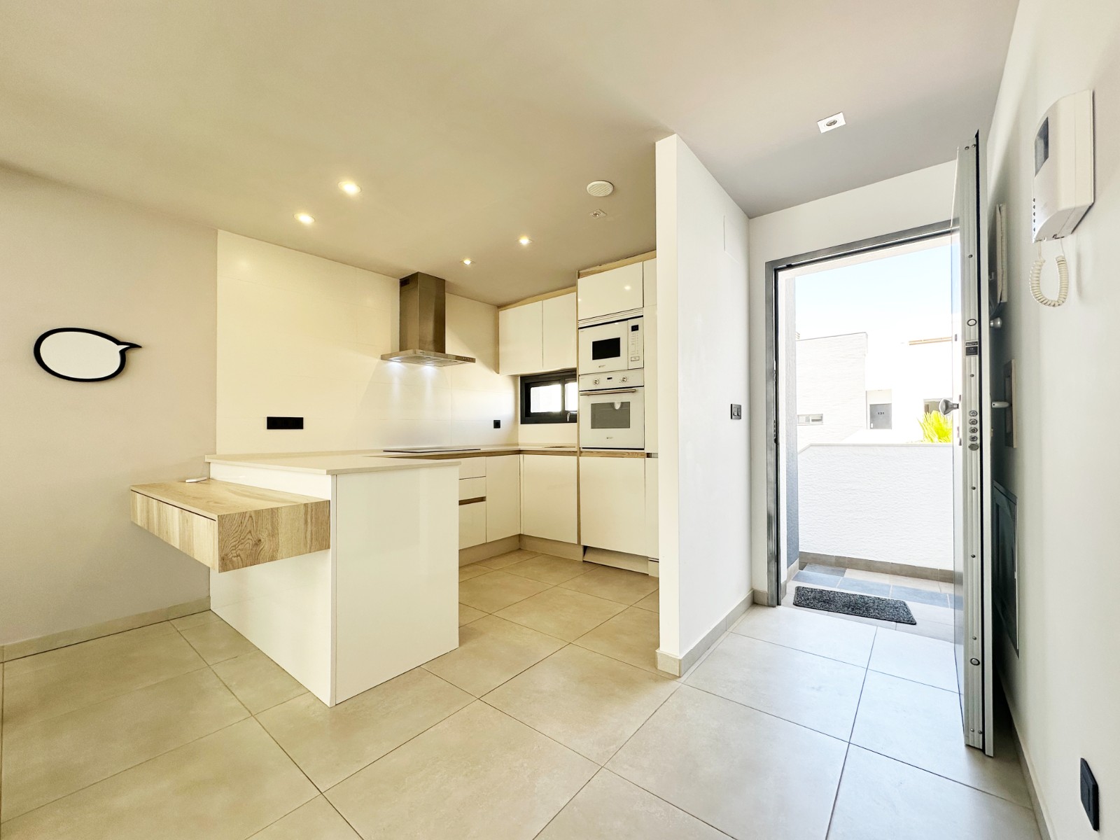 Apartment for sale in Guardamar Del Segura, Alicante, Spain