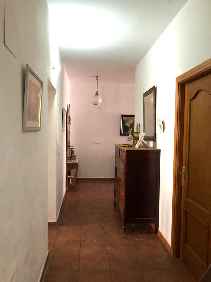 Villa en venta en Alora