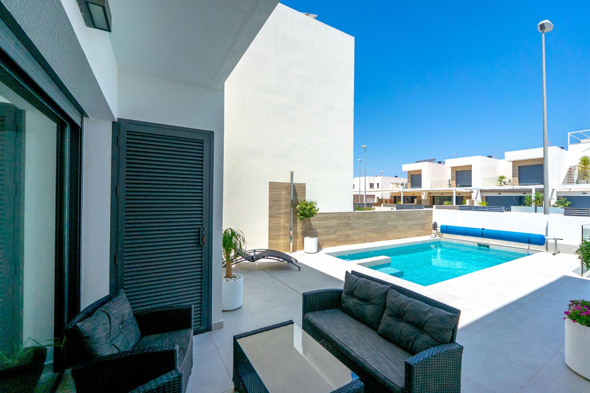 Villa for sale in Rojales, Alicante, Spain