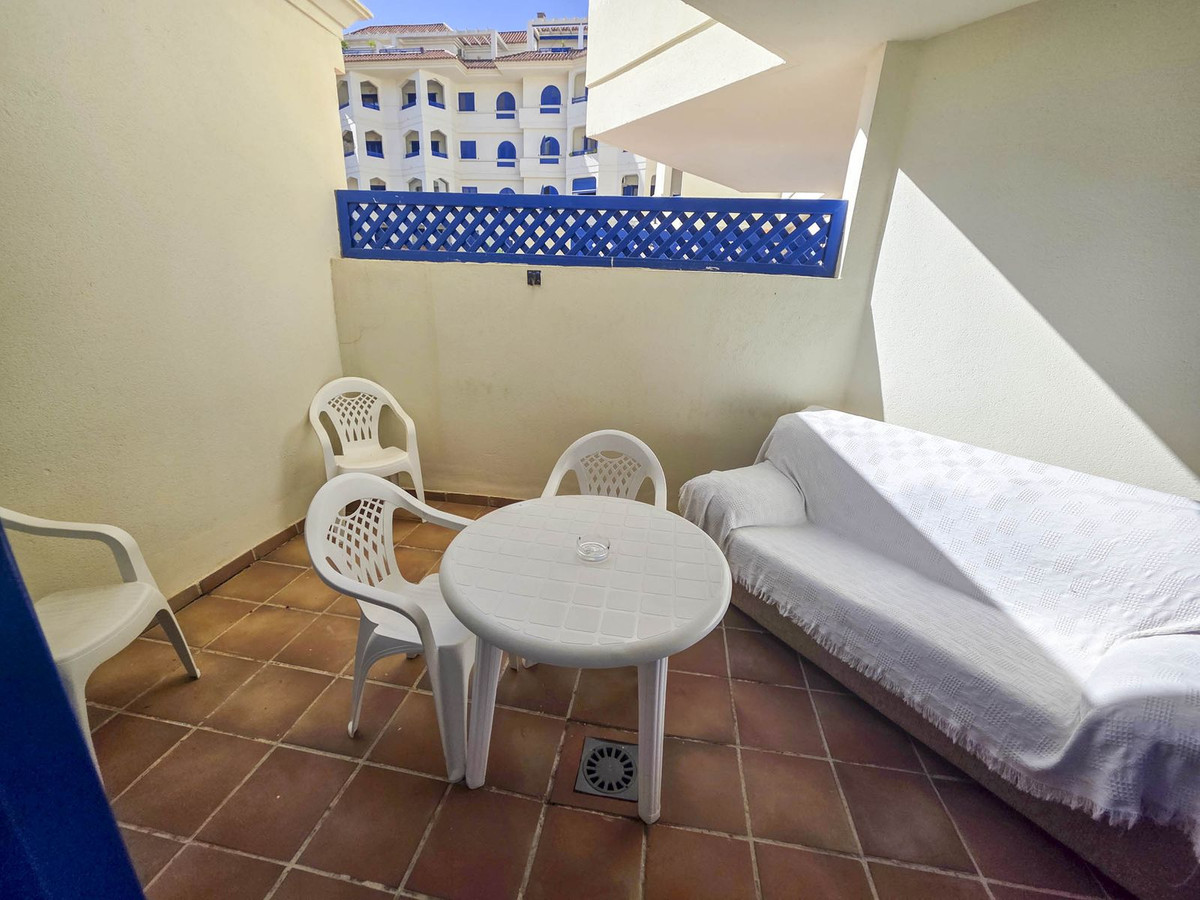 Apartment for sale in San Luis De Sabinillas, Málaga, Spain