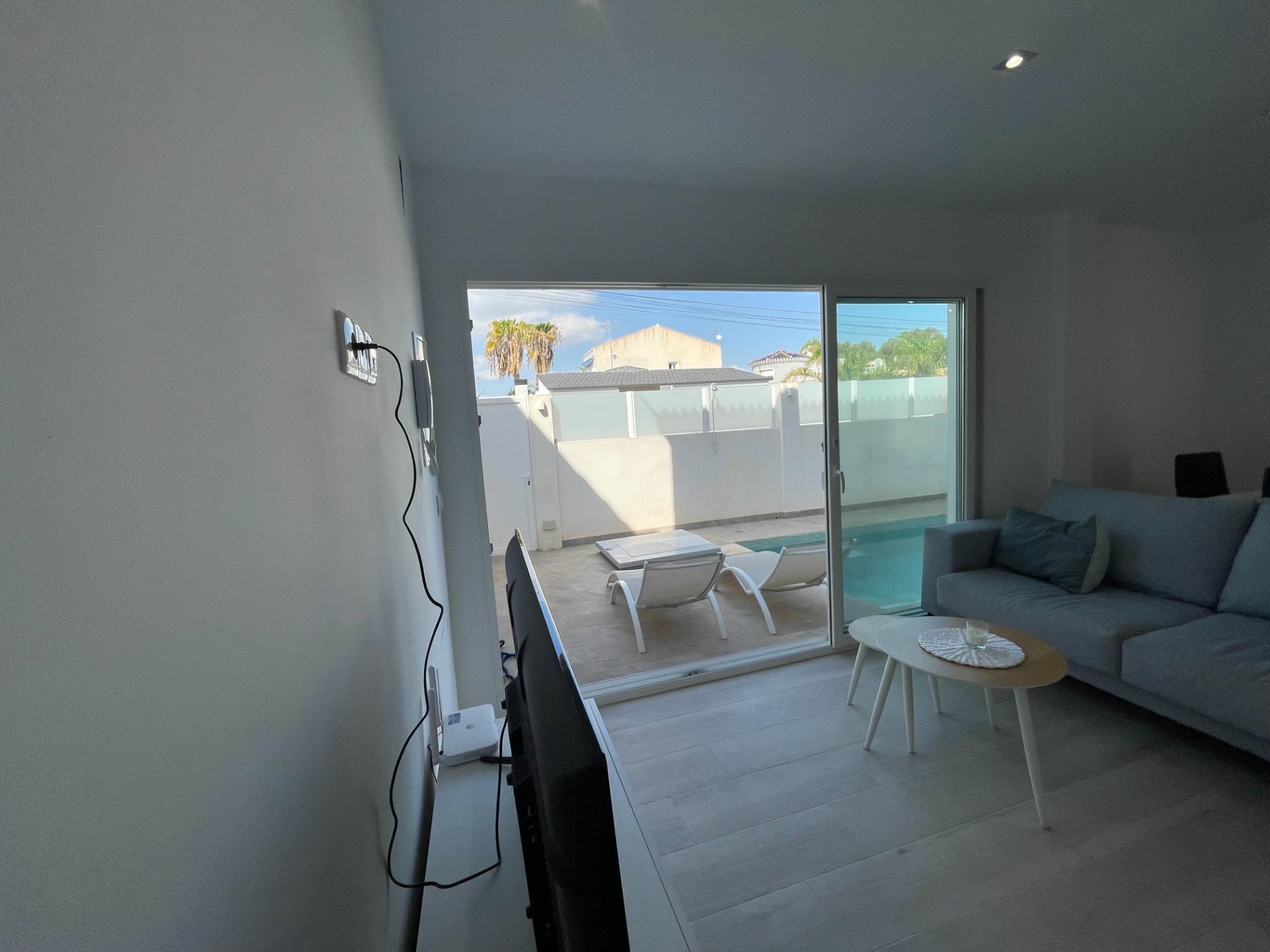 Bungalow for sale in Orihuela Costa, Alicante, Spain