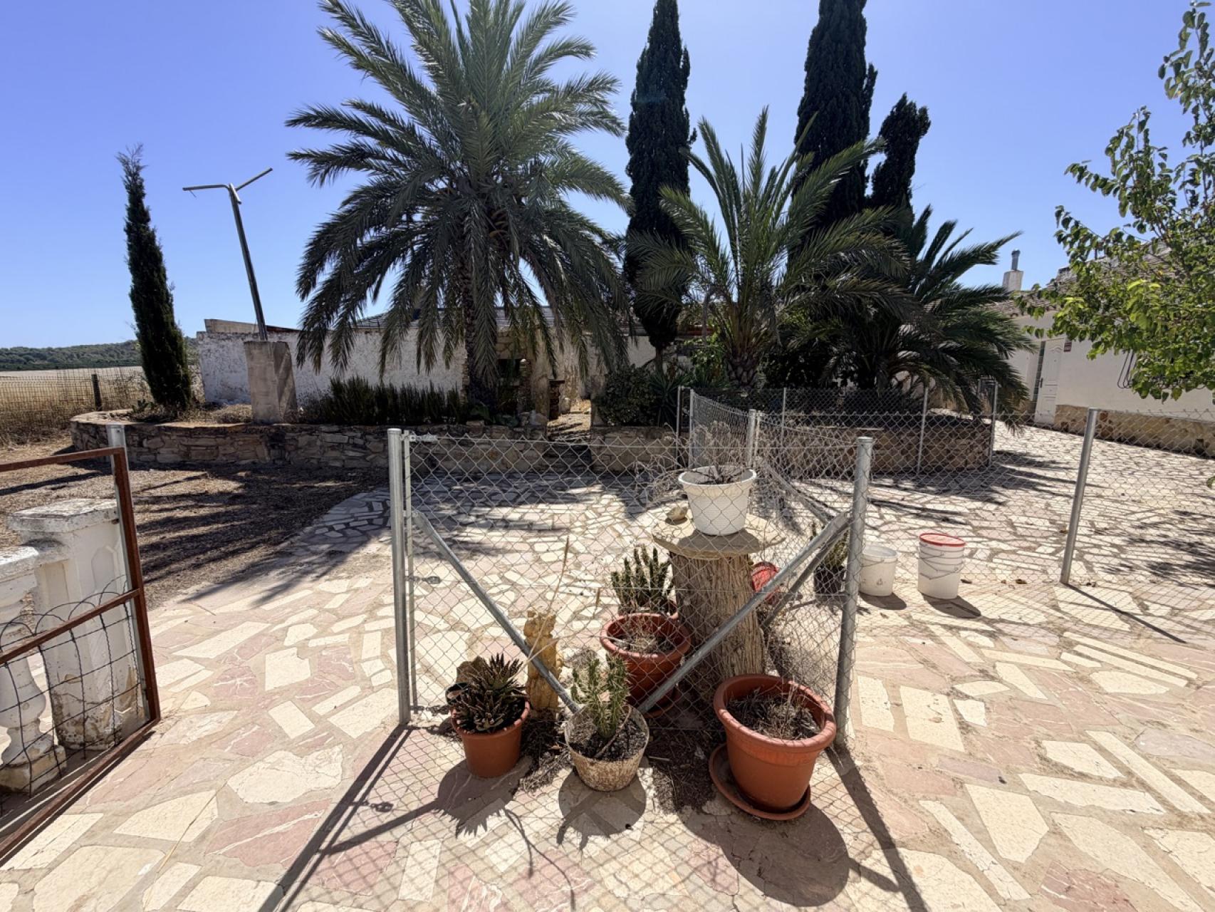 Commercial Property for sale in Torremendo, Alicante, Spain