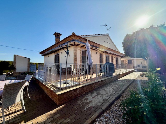 Villa en venta en Avileses