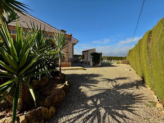 Villa en venta en Avileses