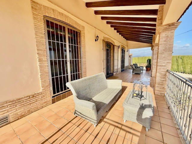 Villa en venta en Avileses