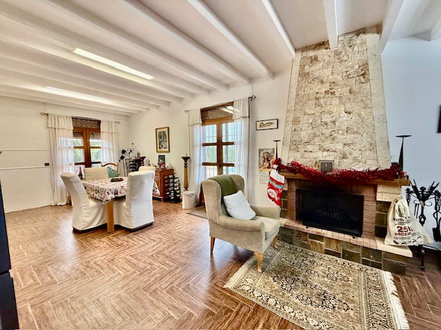 Villa en venta en Avileses