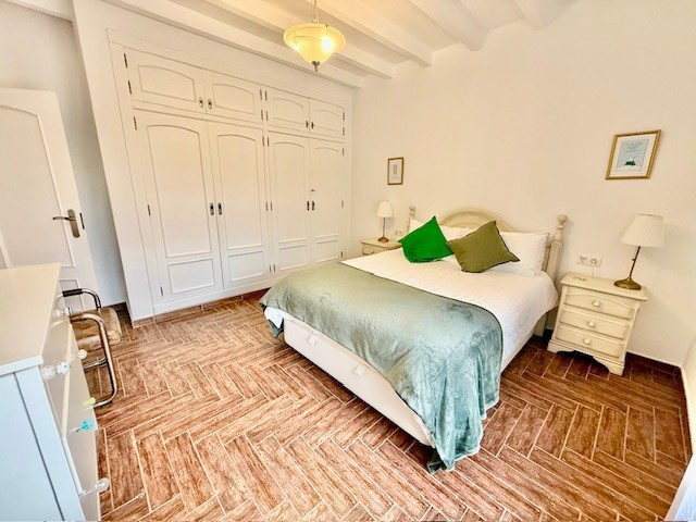 Villa en venta en Avileses
