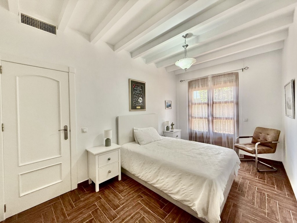 Villa en venta en Avileses