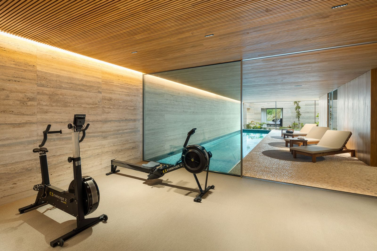 Villa for sale in Benahavis, Málaga, Spain