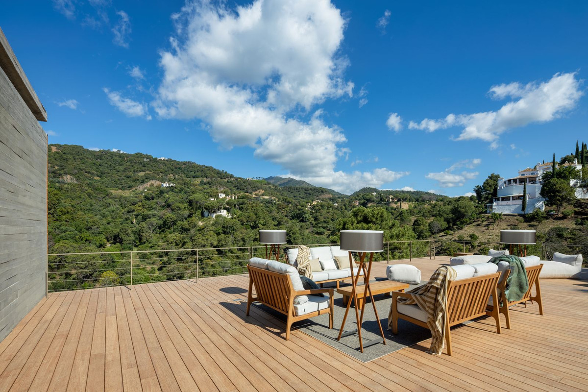 Villa for sale in Benahavis, Málaga, Spain