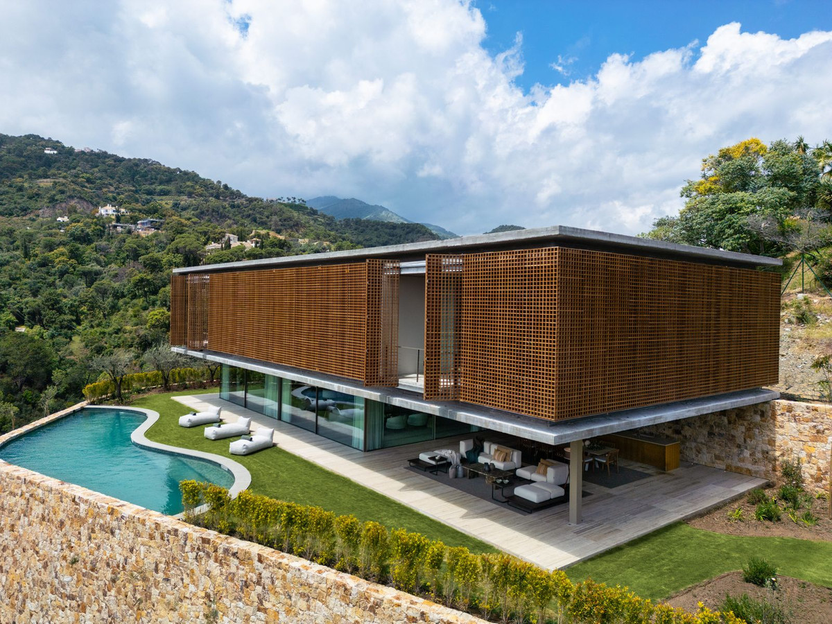 Villa for sale in Benahavis, Málaga, Spain