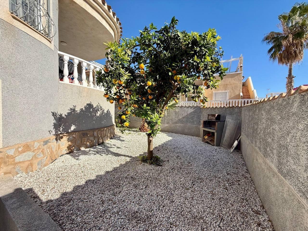 Villa en venta en Orihuela Costa