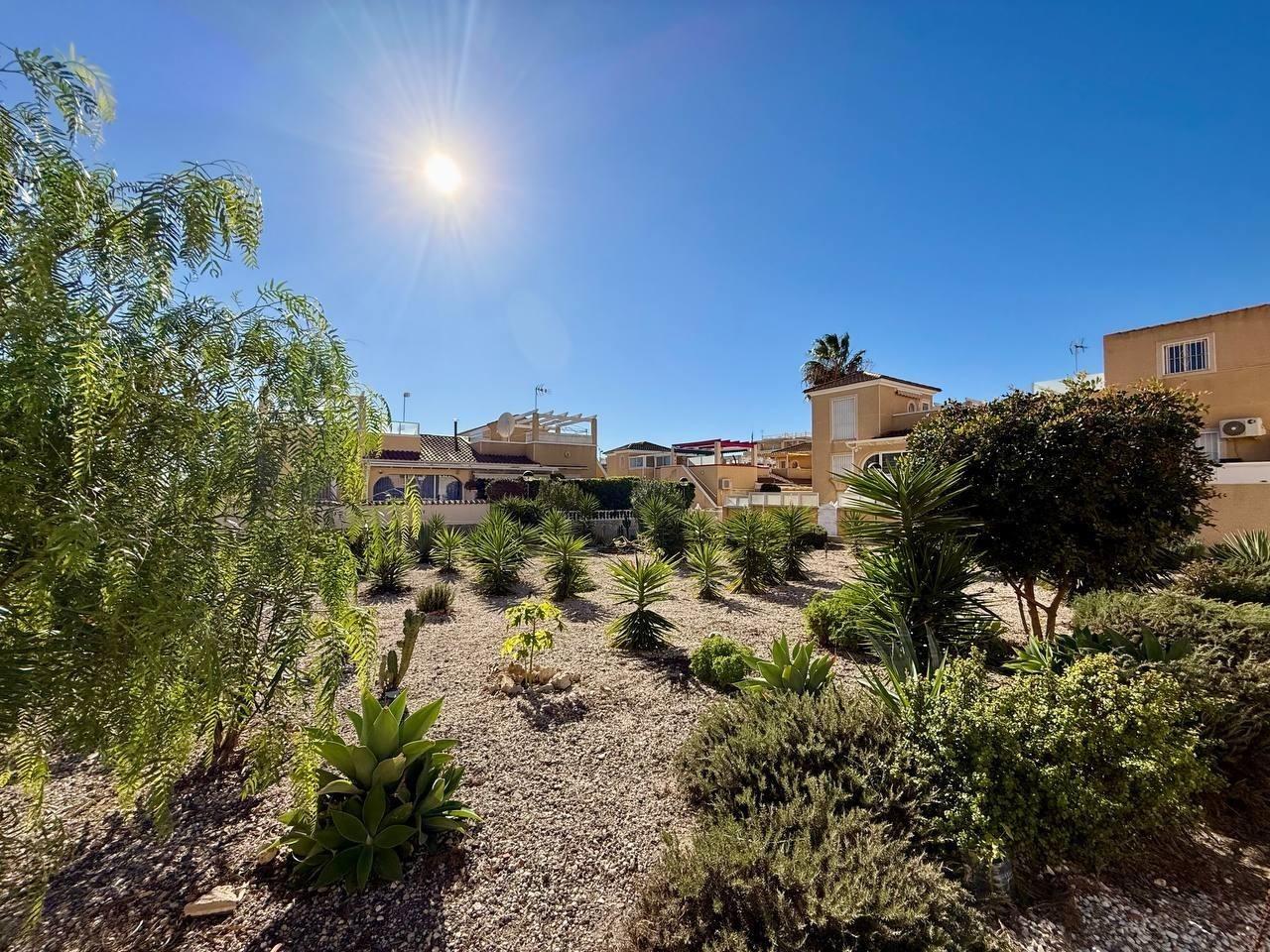 Villa en venta en Orihuela Costa