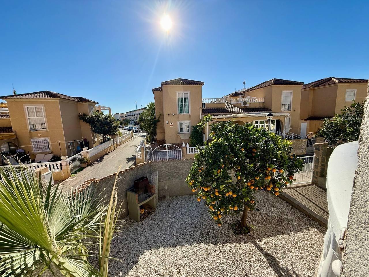 Villa en venta en Orihuela Costa