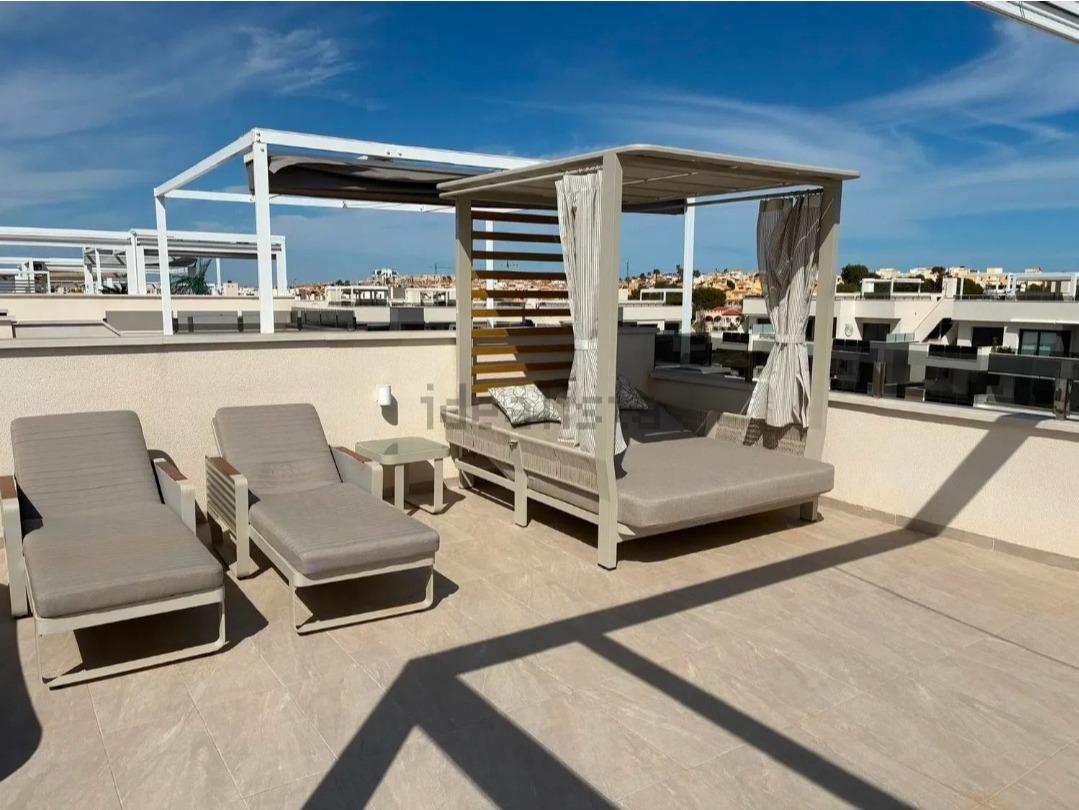 Ático en venta en Orihuela Costa