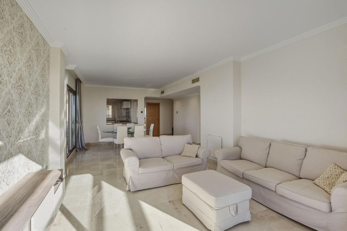 Ático en venta en Benahavis