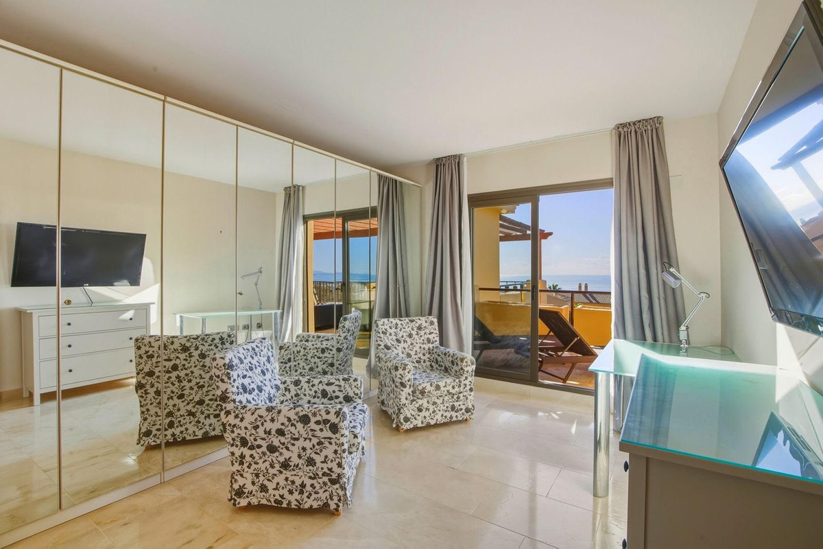 Ático en venta en Benahavis