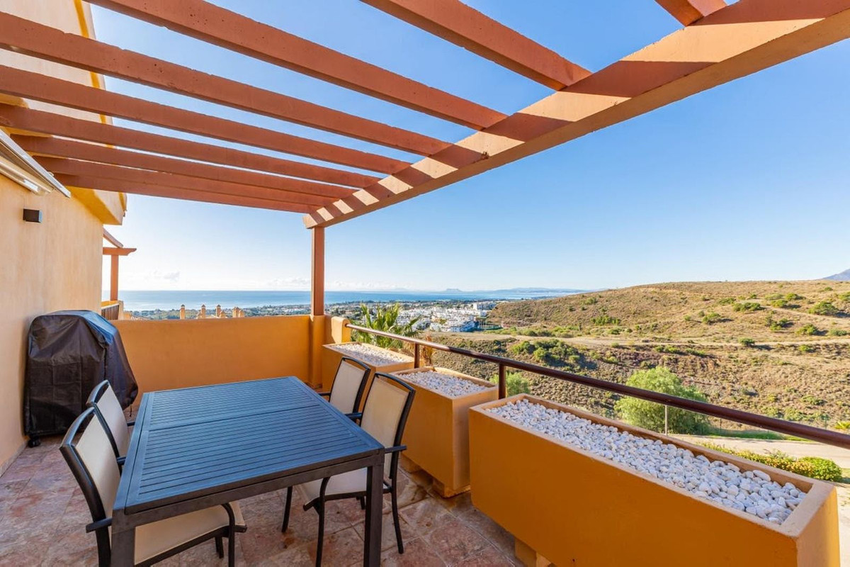 Ático en venta en Benahavis
