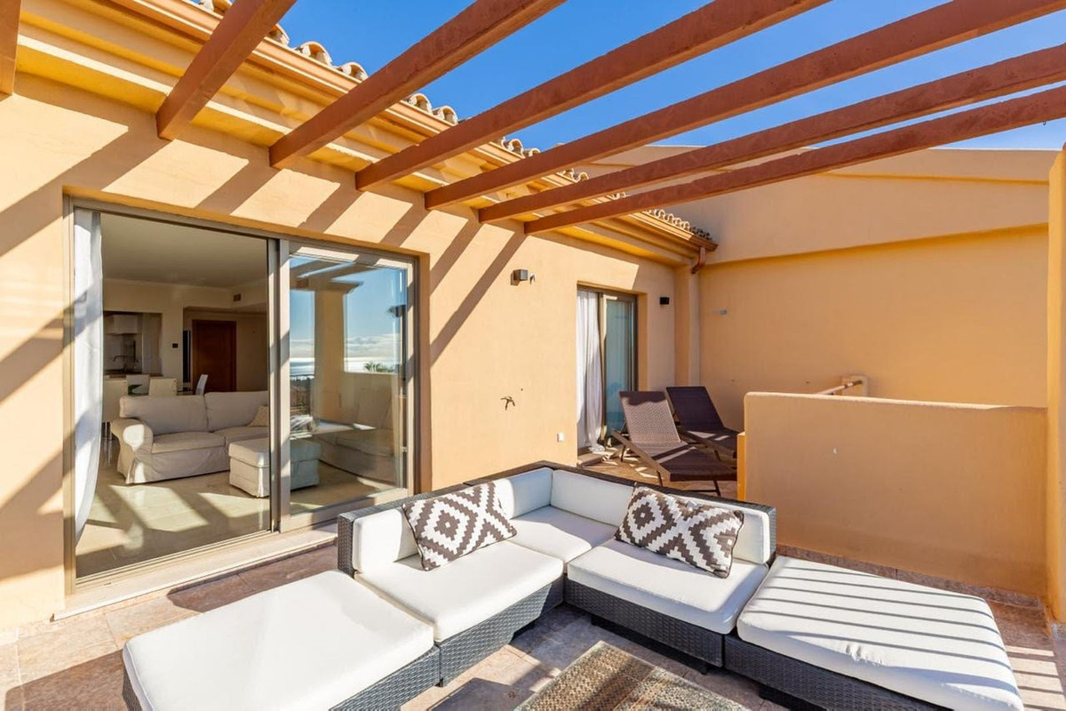 Ático en venta en Benahavis