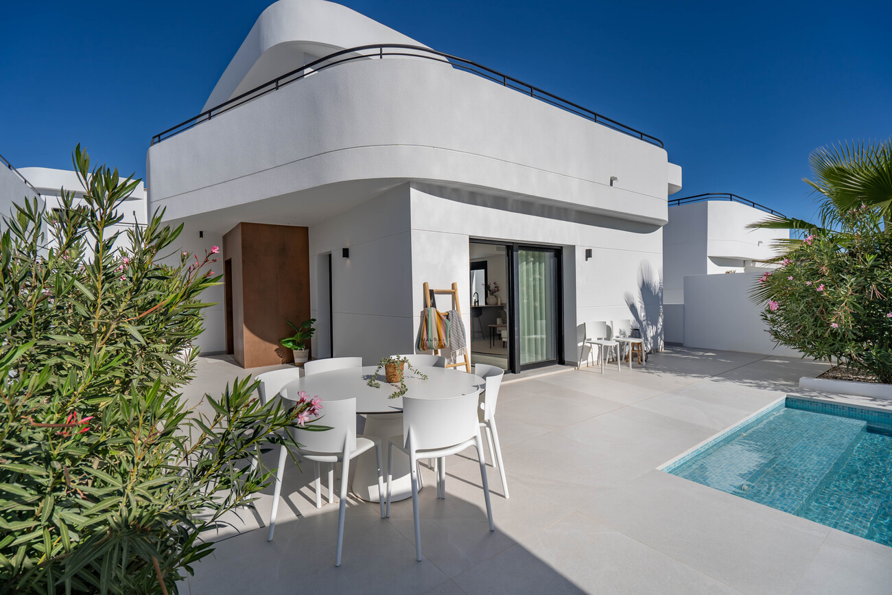 Villa for sale in Rojales La Marquesa Golf, Alicante, Spain