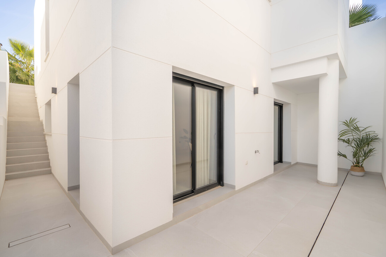 Villa for sale in Rojales La Marquesa Golf, Alicante, Spain