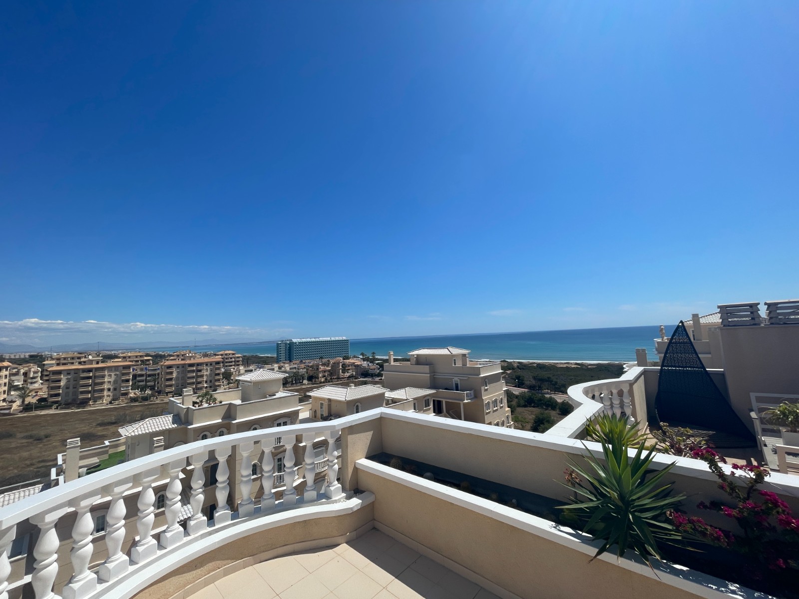 Apartment for sale in Guardamar Del Segura, Alicante, Spain