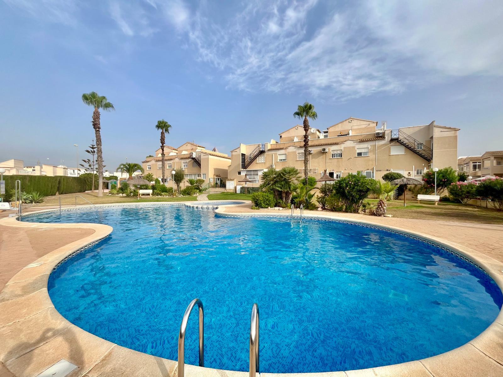 Bungalow for sale in Orihuela Costa, Alicante, Spain