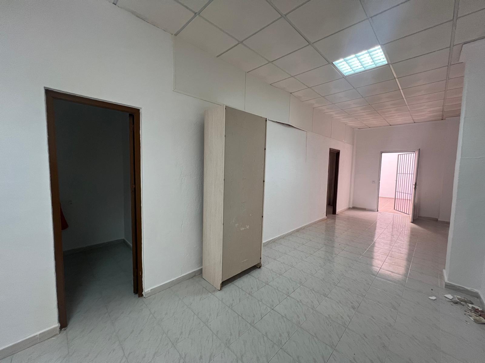 Comercial en venta en Torrevieja