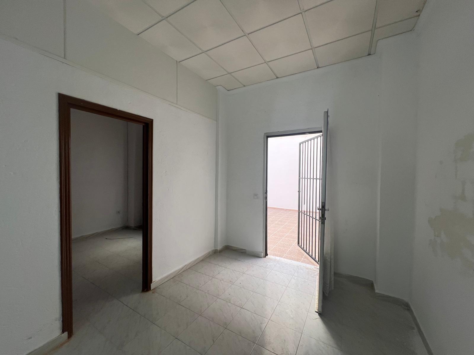 Comercial en venta en Torrevieja