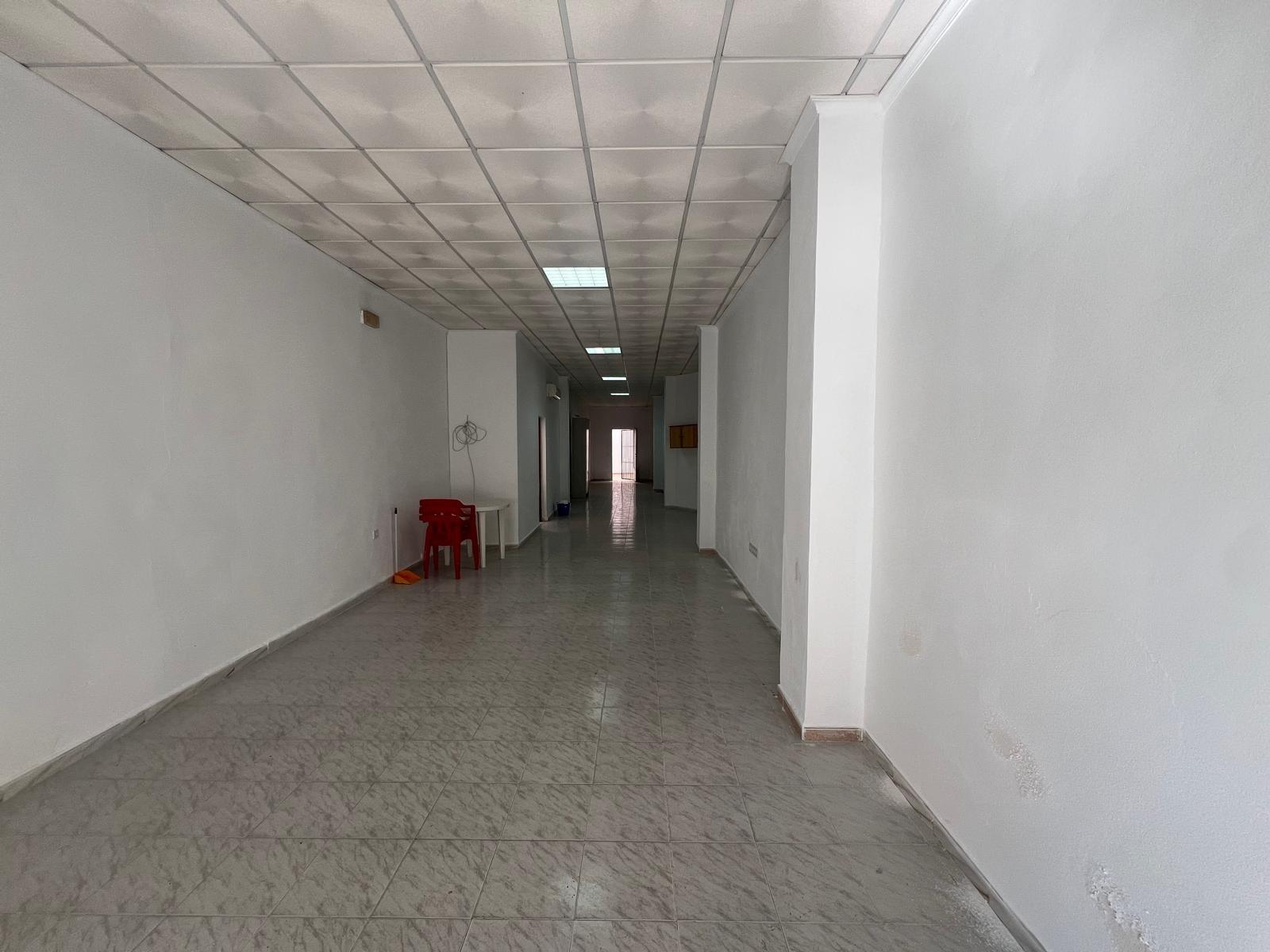 Comercial en venta en Torrevieja