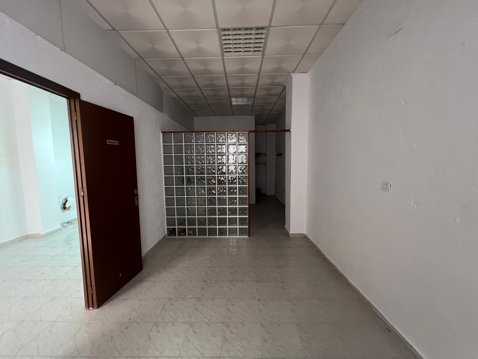 Comercial en venta en Torrevieja