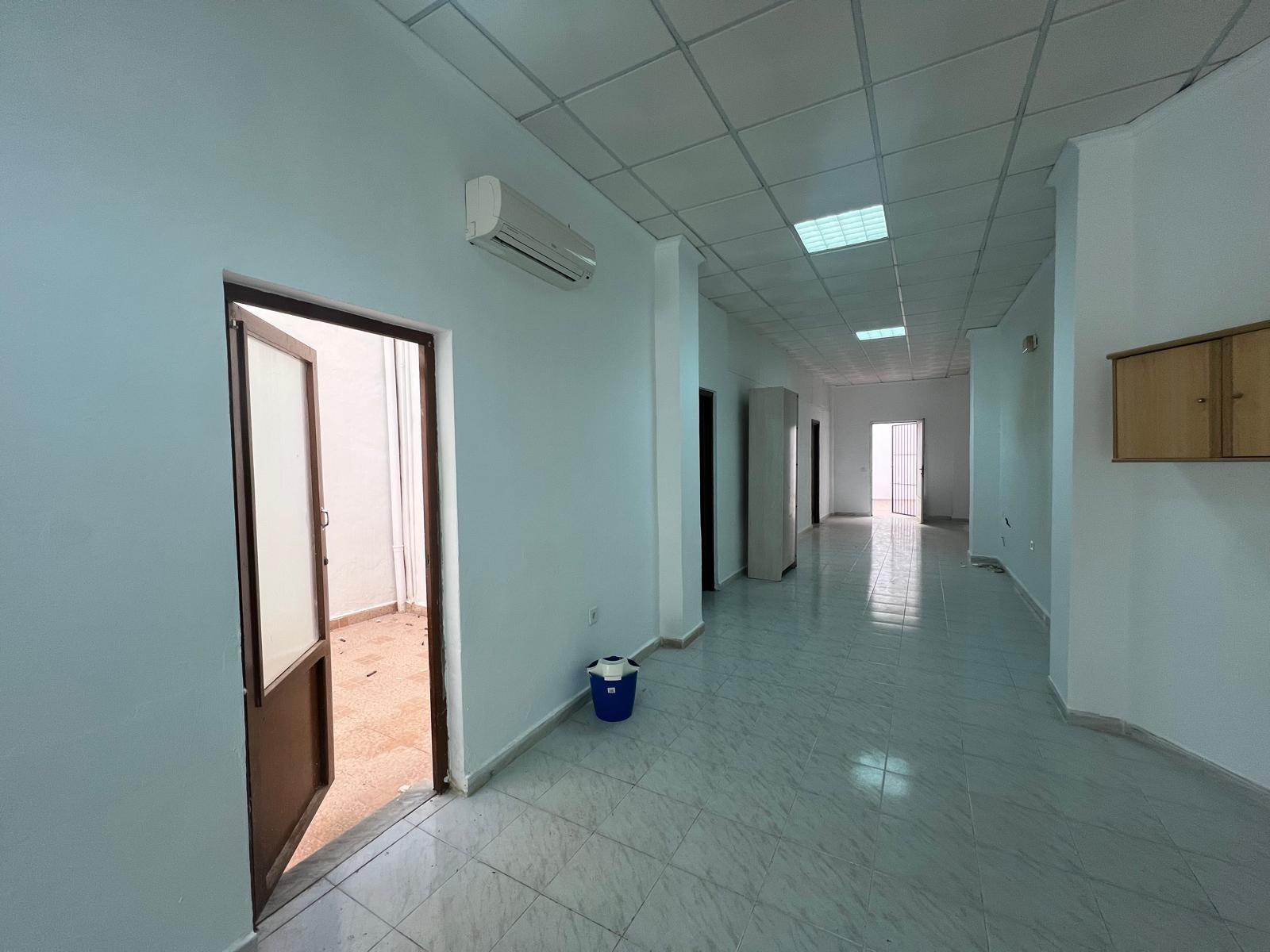 Comercial en venta en Torrevieja