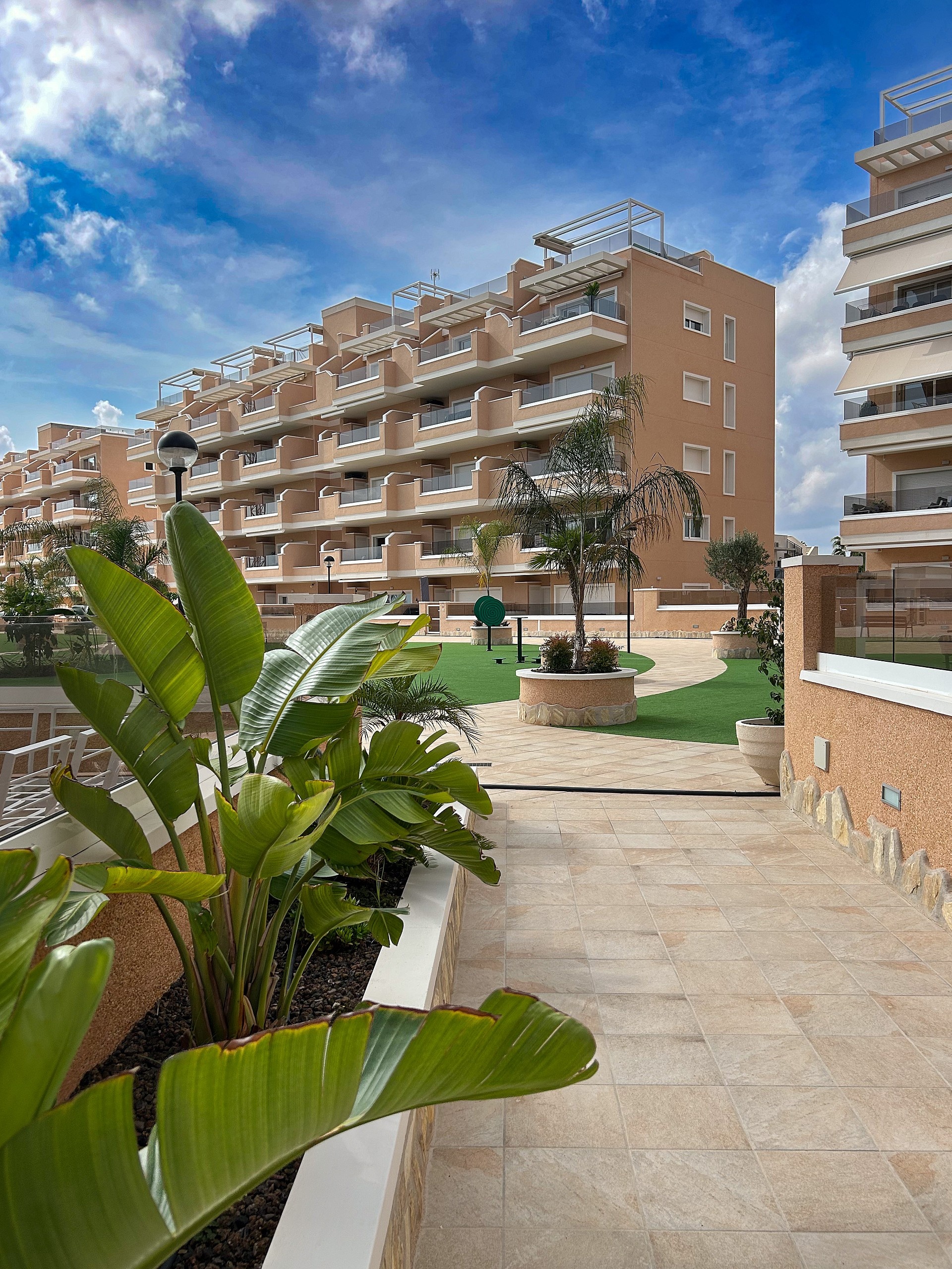Piso en venta en El Raso