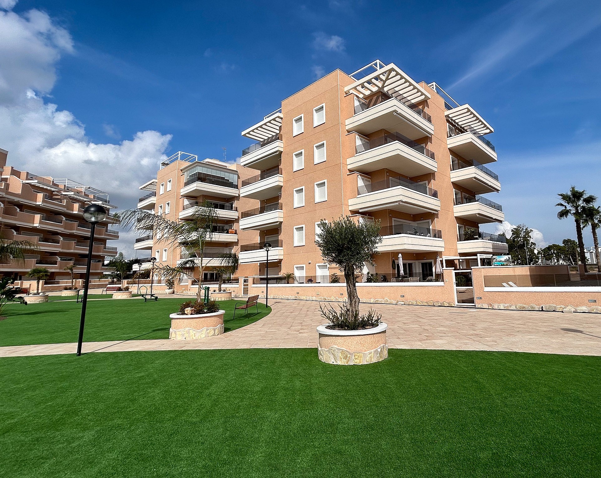Piso en venta en El Raso