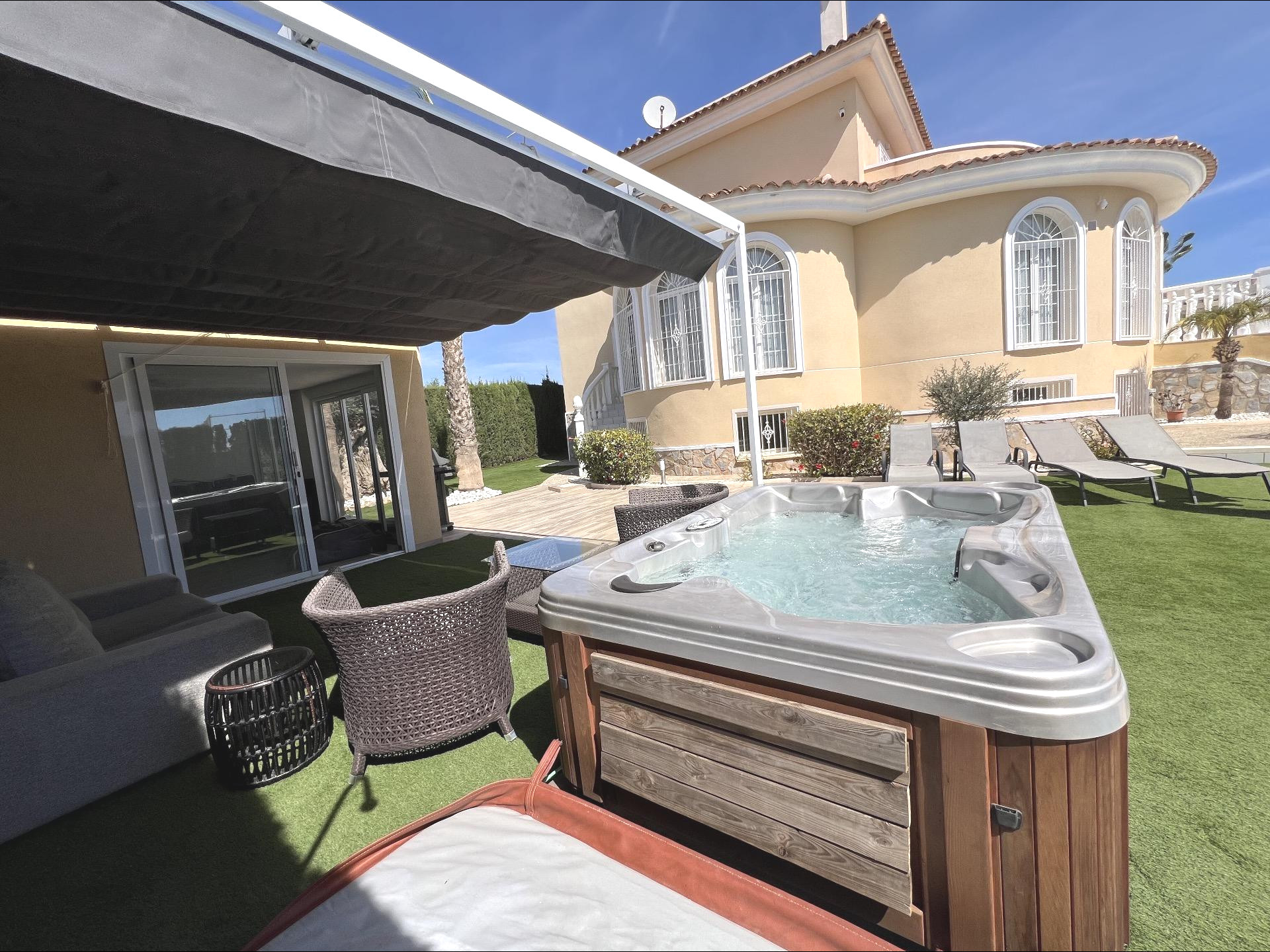 Villa for sale in Ciudad Quesada, Alicante, Spain