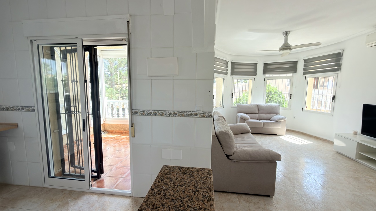 Villa for sale in El Galan, Alicante, Spain