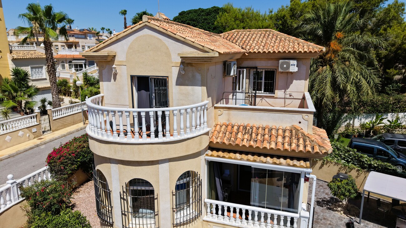 Villa for sale in El Galan, Alicante, Spain