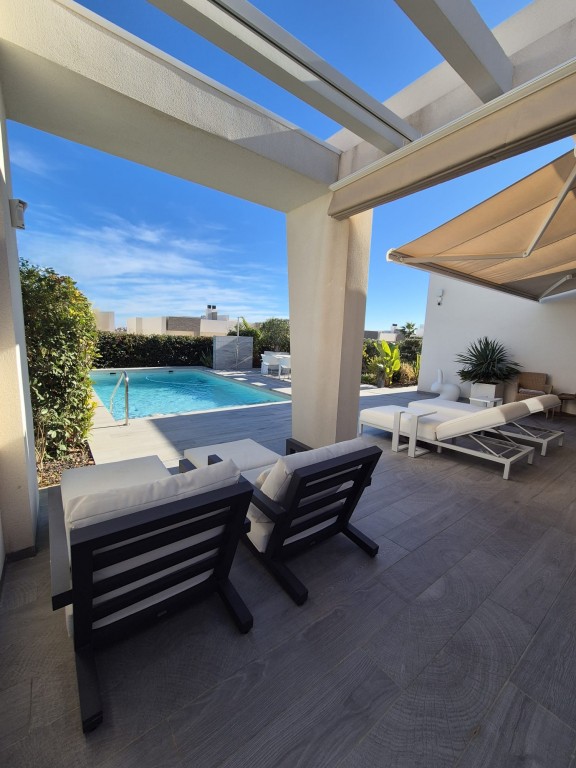 Villa en venta en La Finca Golf Resort