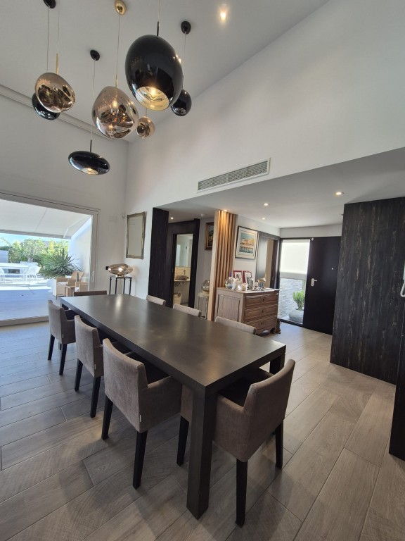 Villa en venta en La Finca Golf Resort