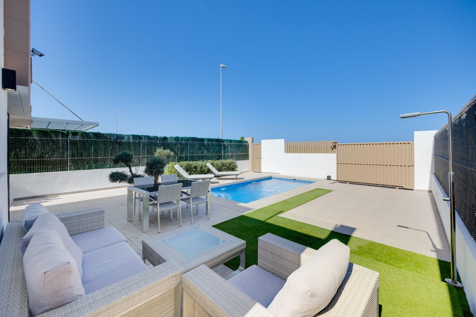 Villa en venta en Guardamar Del Segura
