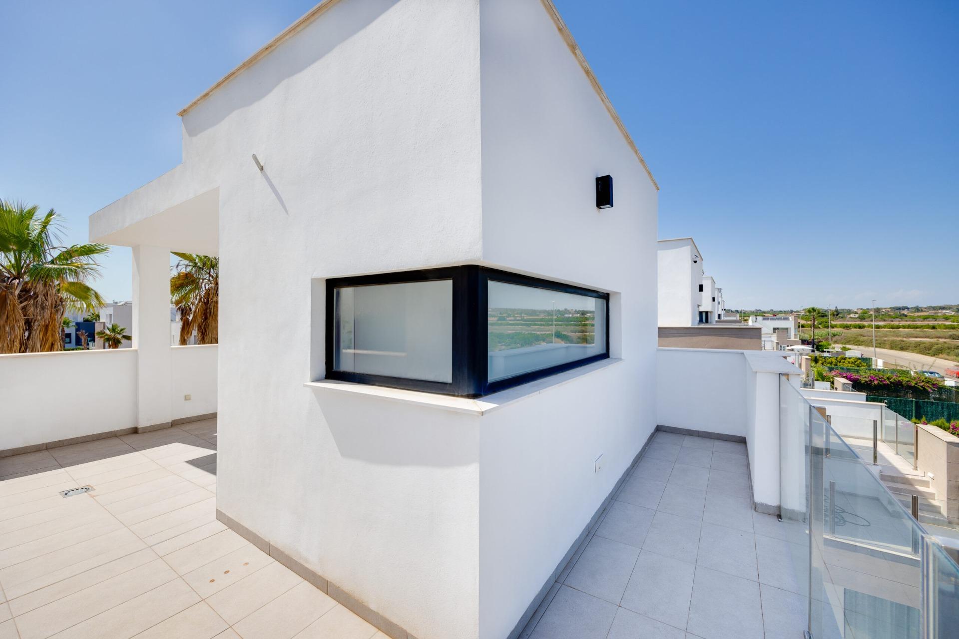 Villa en venta en Guardamar Del Segura