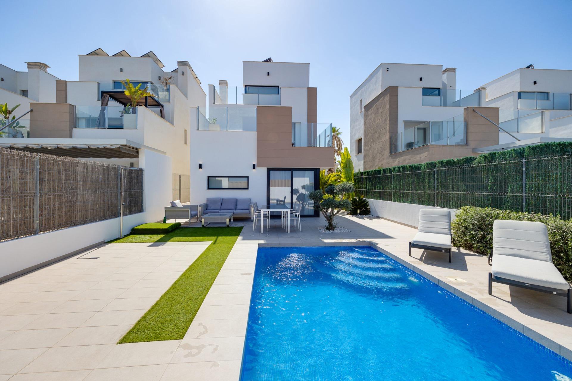 Villa en venta en Guardamar Del Segura
