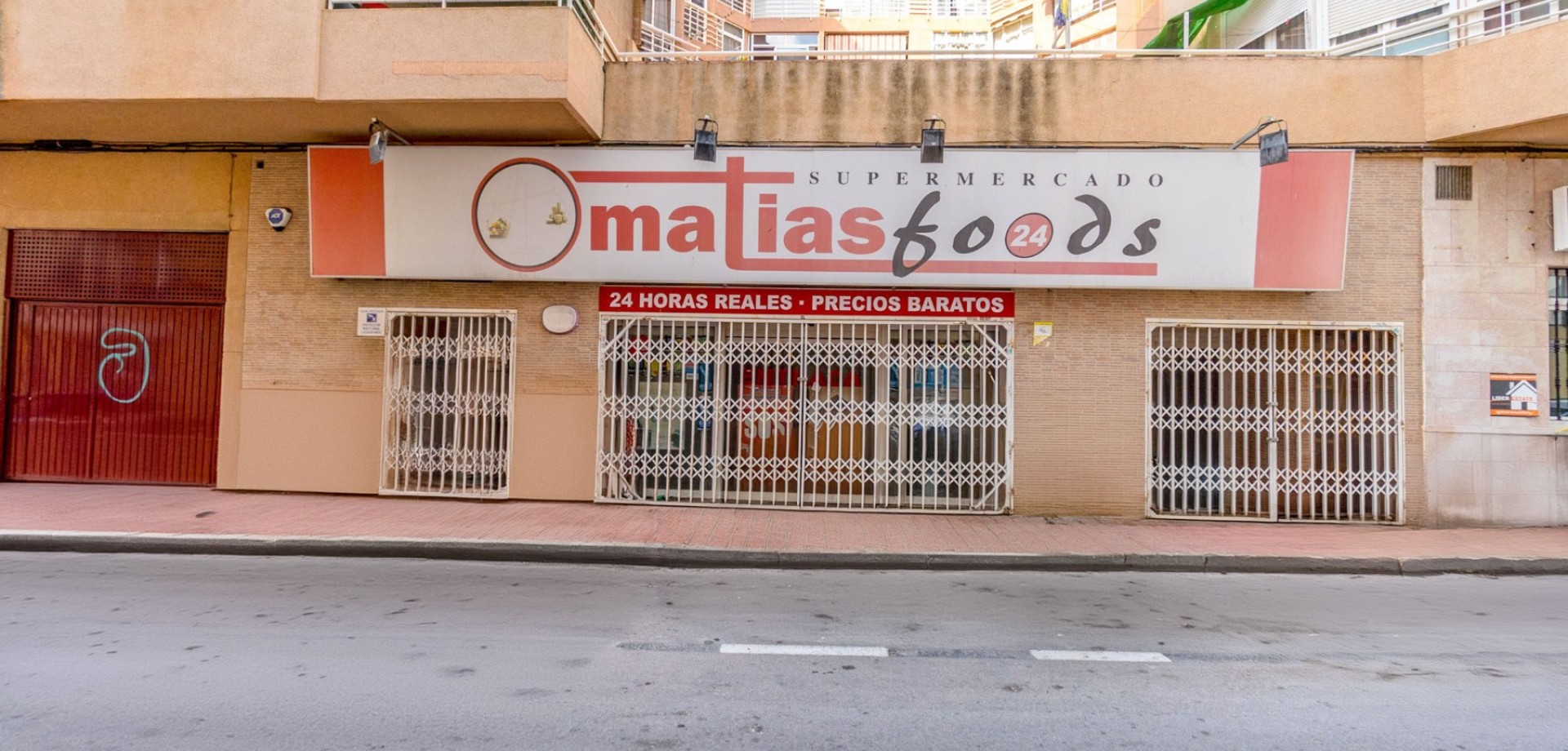 Commercial unit for sale in Torrevieja, Alicante, Spain