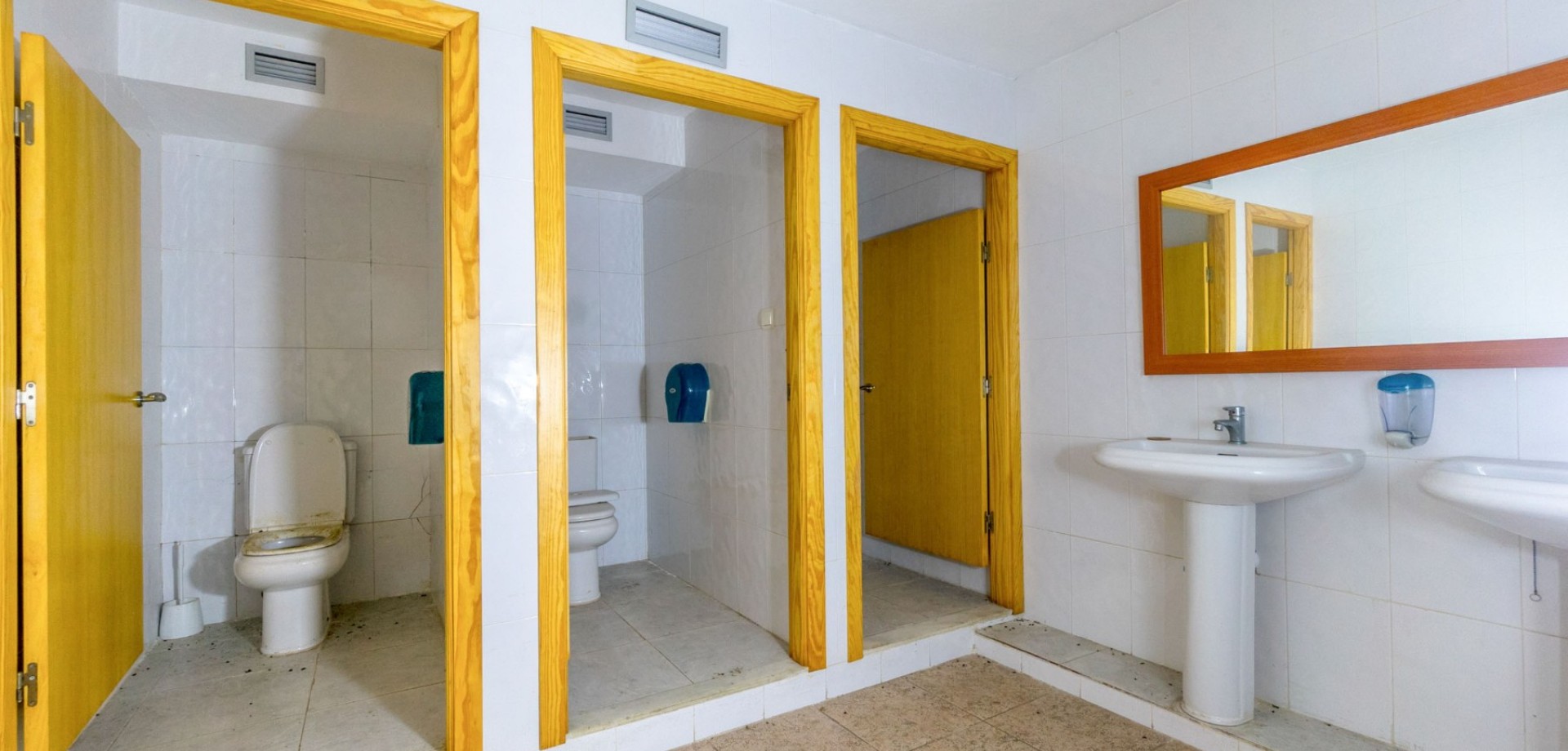 Comercial en venta en Torrevieja