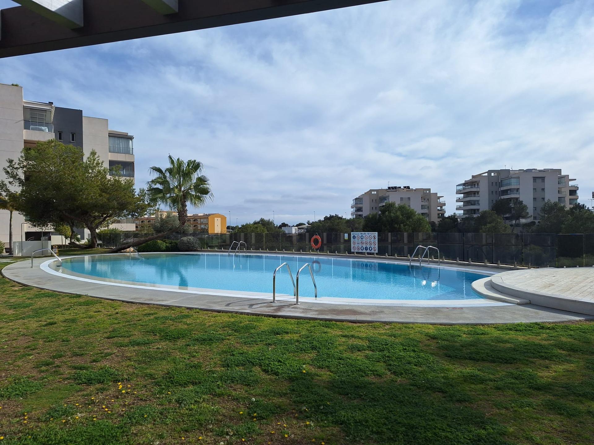 Piso en venta en Orihuela Costa